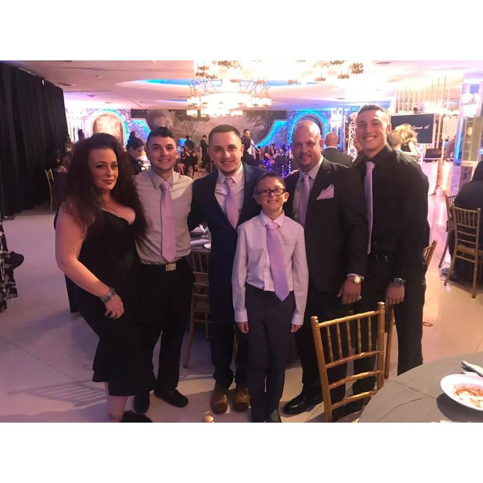 Varuzzi Family