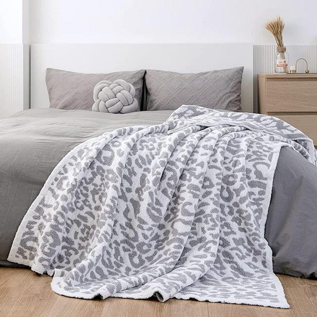 Large Soft Micro Plush Leopard Blanket (71x78 inches, White Grey) MH MYLUNE HOME Warm Reversible Cheetah Blanket Leopard Pattern Throw for Couch Bed Sofa