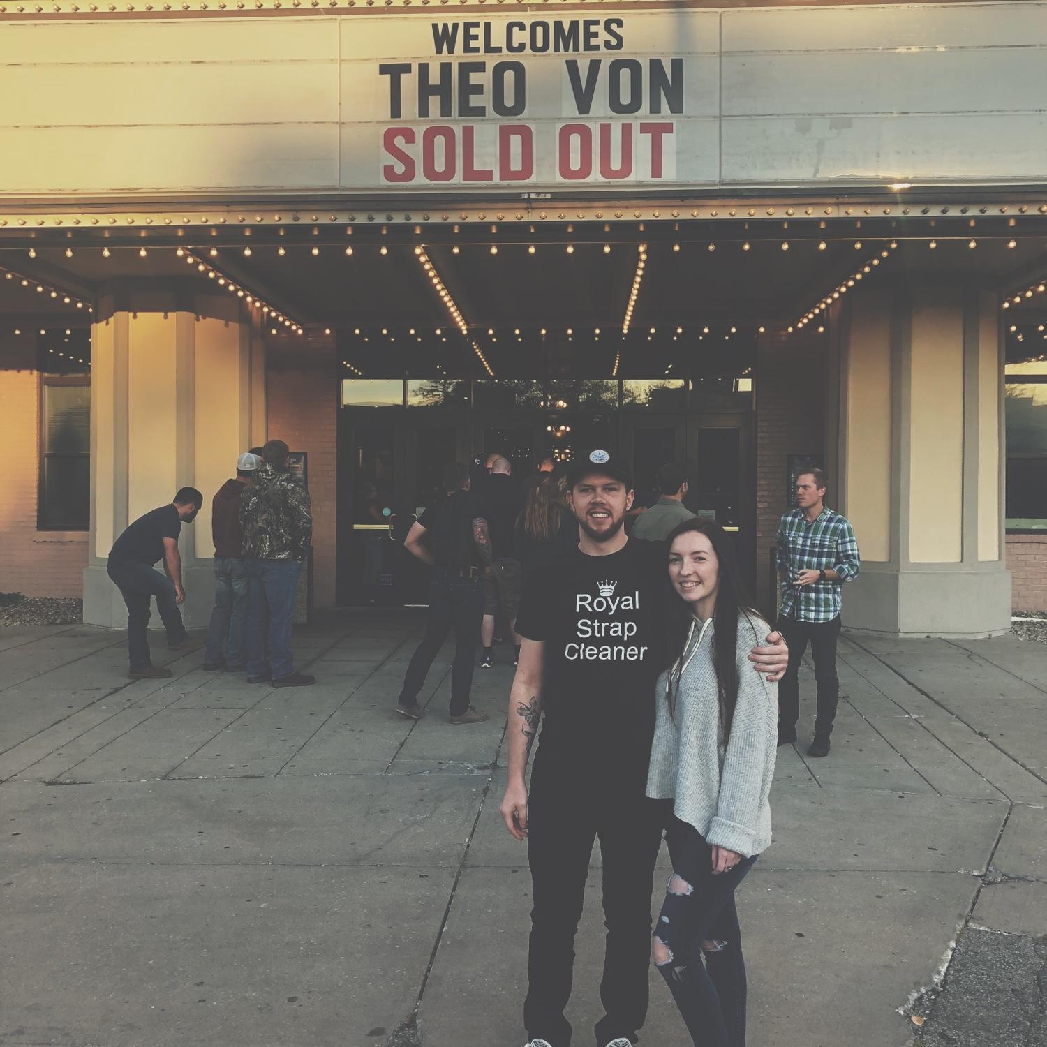 A comedy date night (: