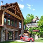 Moosejaw Pizza & Dells Brewing Co.