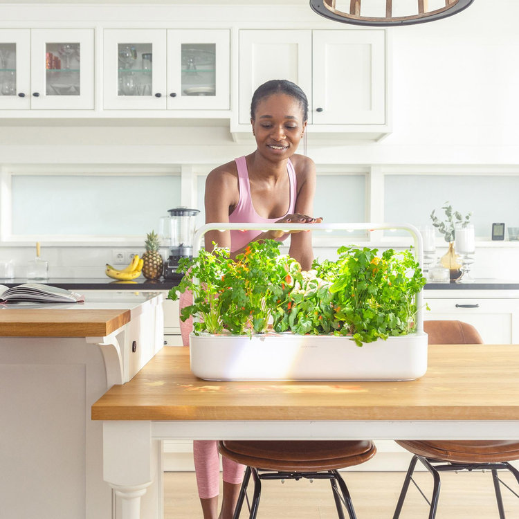 Click & Grow, Smart Garden 9 | Zola