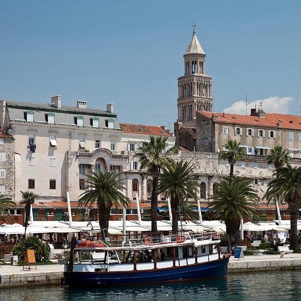 Palazzo di Diocleziano Walking Tour