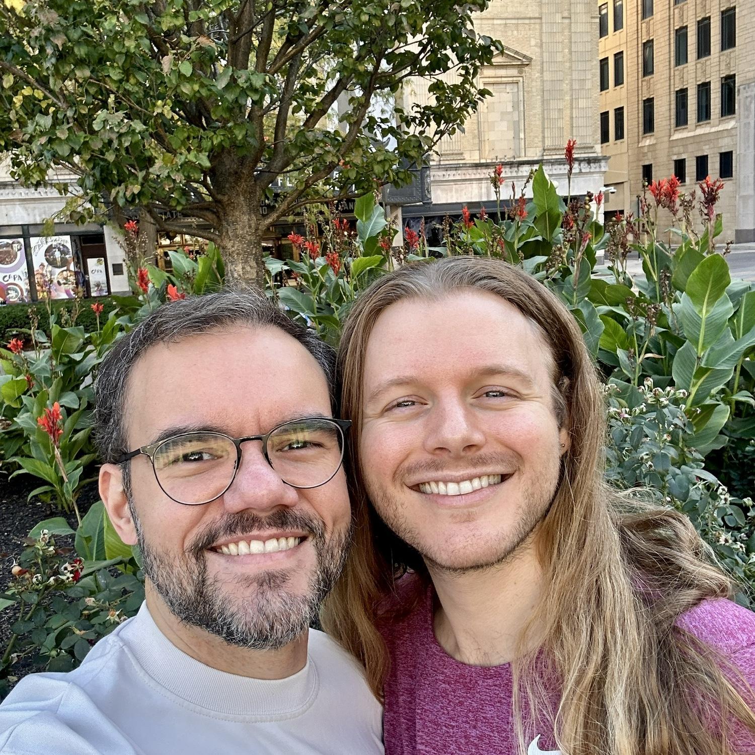 Exploring Downtown Columbus / Explorando o centro de Columbus