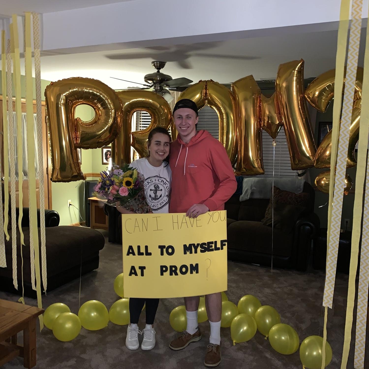 Prom-posal, Dan and Shay concert edition🎵