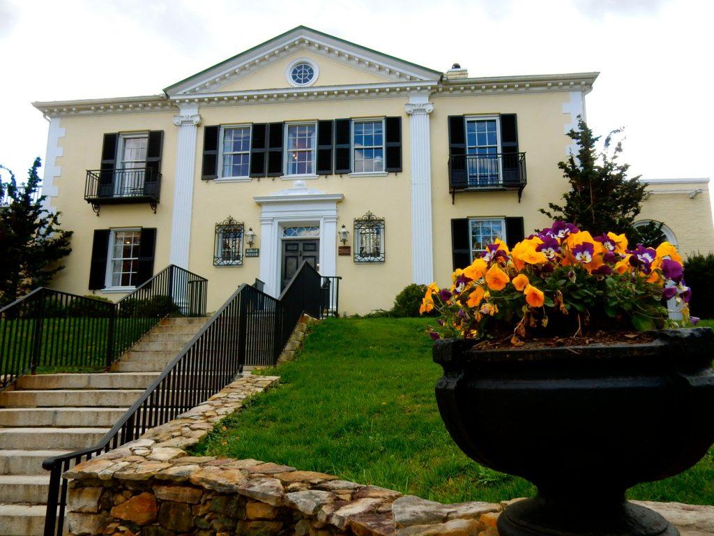 The Wedding Website of Bernadette Cosgrove and Marshall Burke
