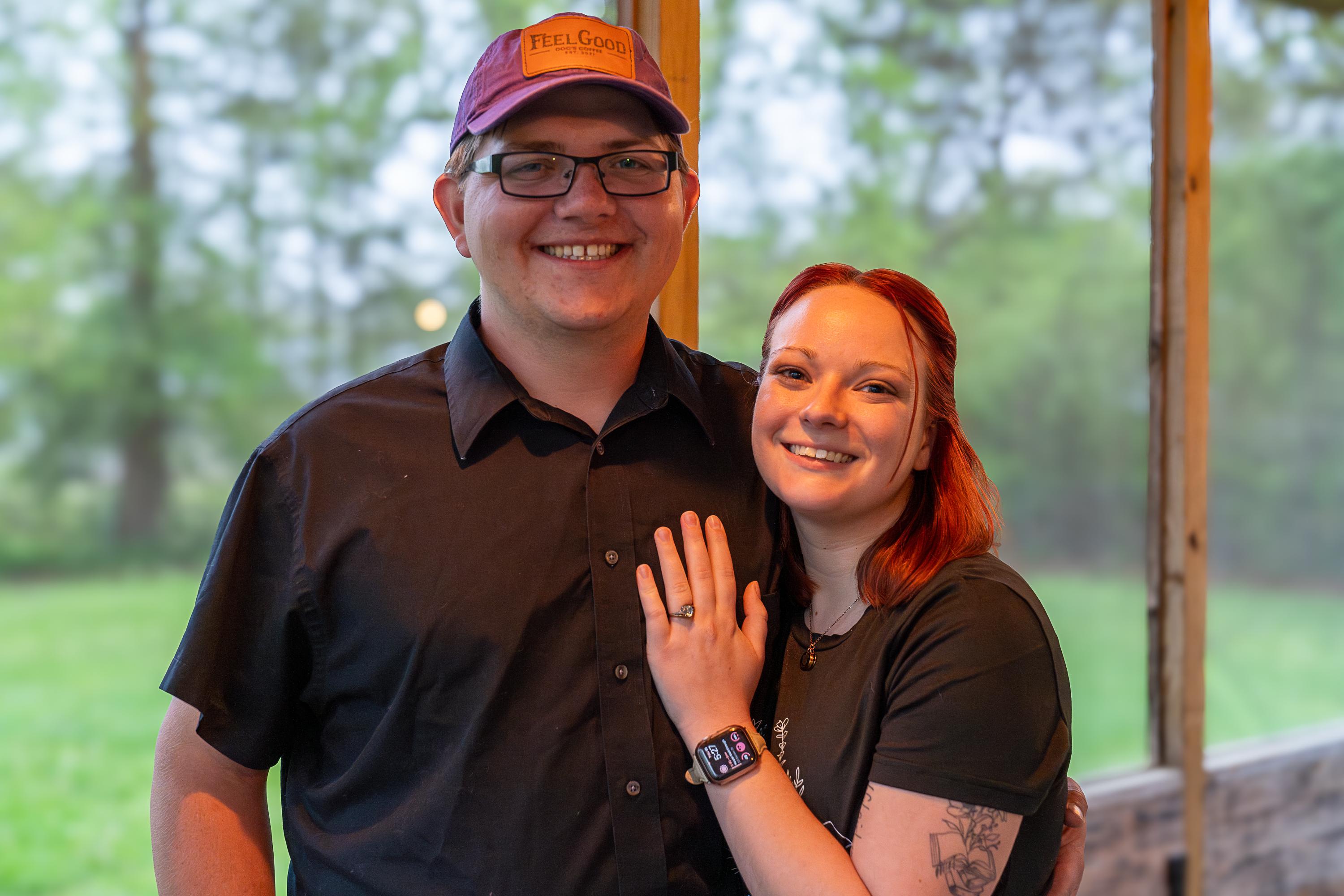 The Wedding Website of Tori Gravestock and Devin Bennett