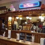 The Pearl Ice Cream Parlor