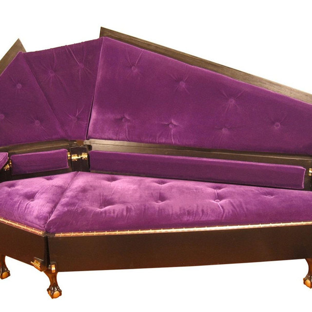 VonErickson's Original Coffin Couch