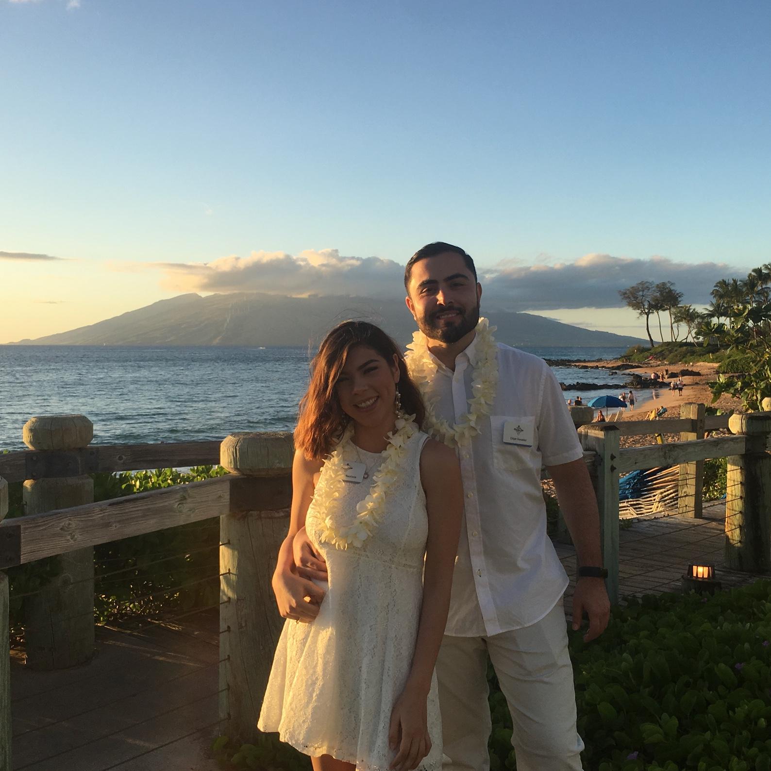 Hawaii was one of our first big trips and when we realized we loved traveling together!
***
Hawái fue uno de nuestros primeros viajes y cuando nos dimos cuenta, ¡nos encanta viajar juntos!