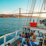 Lisbon Boat Tour/Party Excursions
