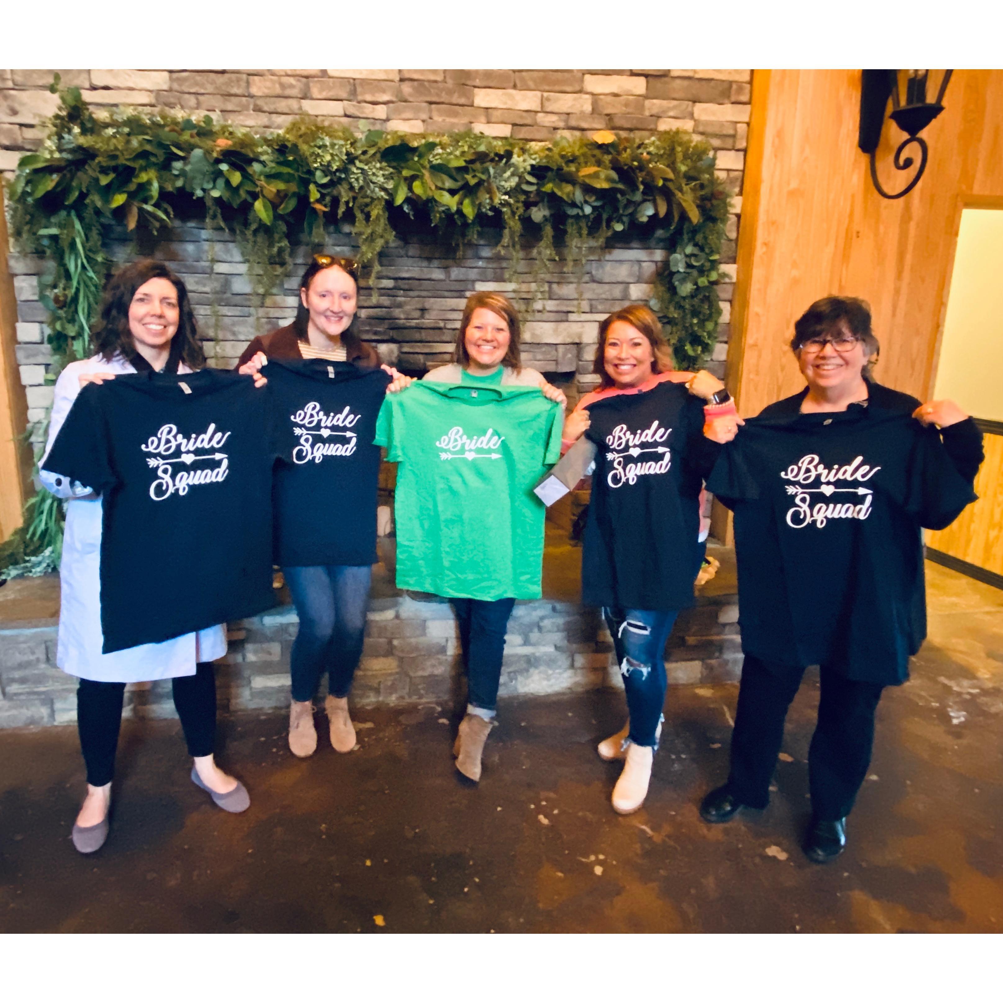 Bride Squad showed up in February to help me find a dress before #CoronaLockdown
