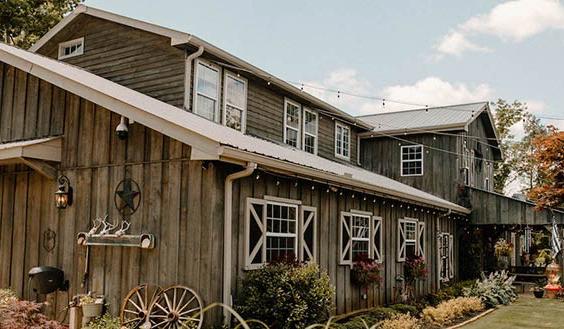 The Wedding Website of Kelsey Sternberg and Cade Foster