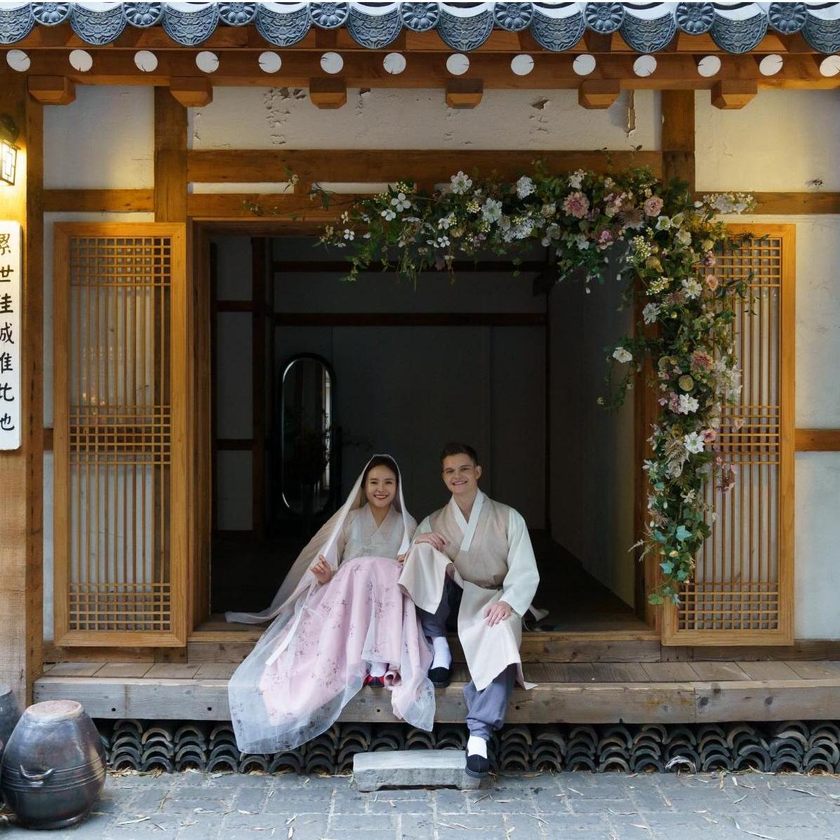 We were able to take some photos wearing Hanbok at Hanok style studio.
