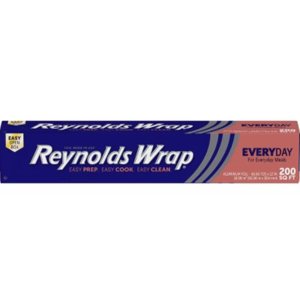 Reynolds Wrap Everyday Strength Aluminum Foil Roll, Freezer Safe and Grill Safe, Great for Foil Packets and Home Cooking, 12 Inches Wide, 200 Total Sq. Ft.