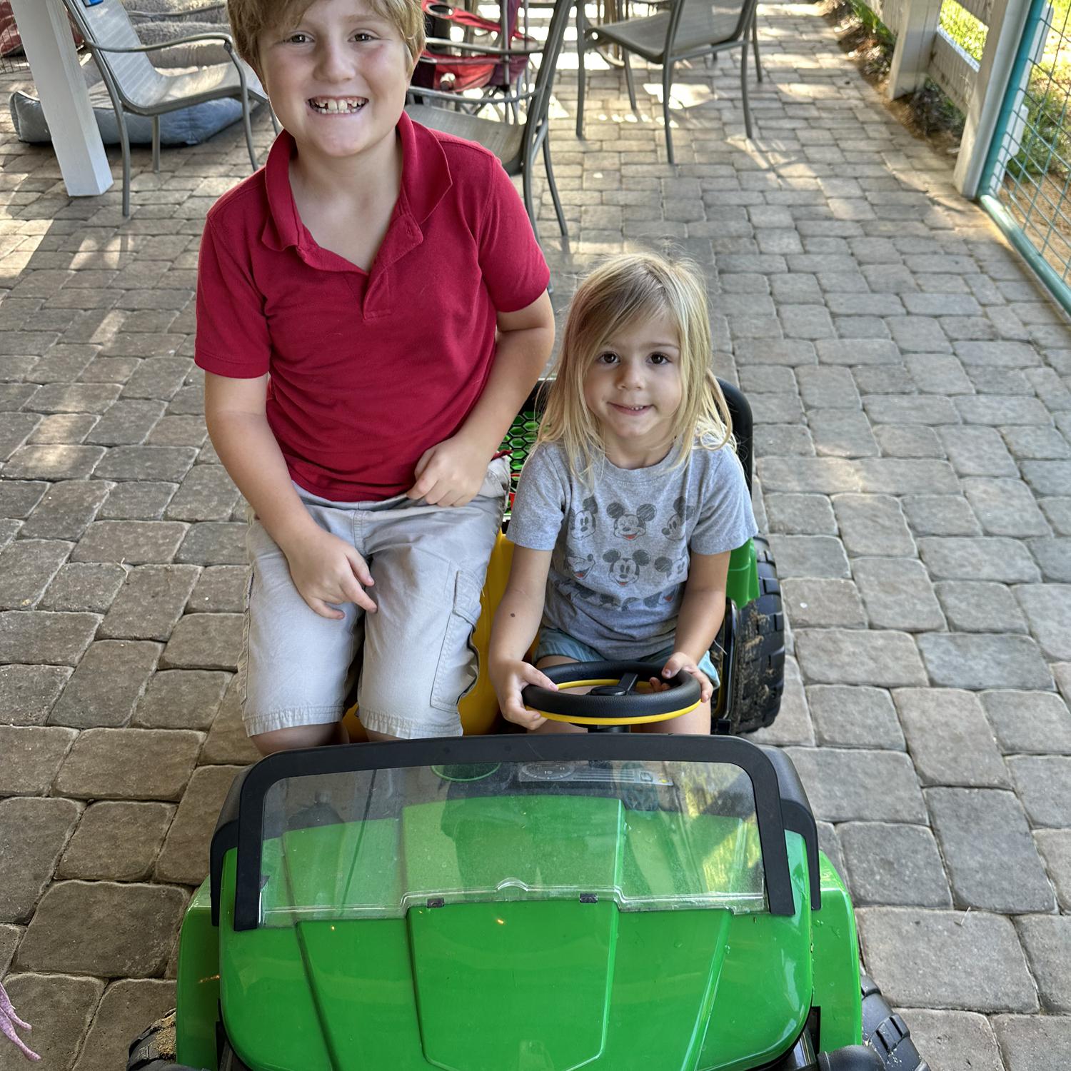 Playing on the mini gator on the farm 😁