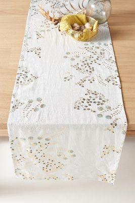 Livinia Table Runner