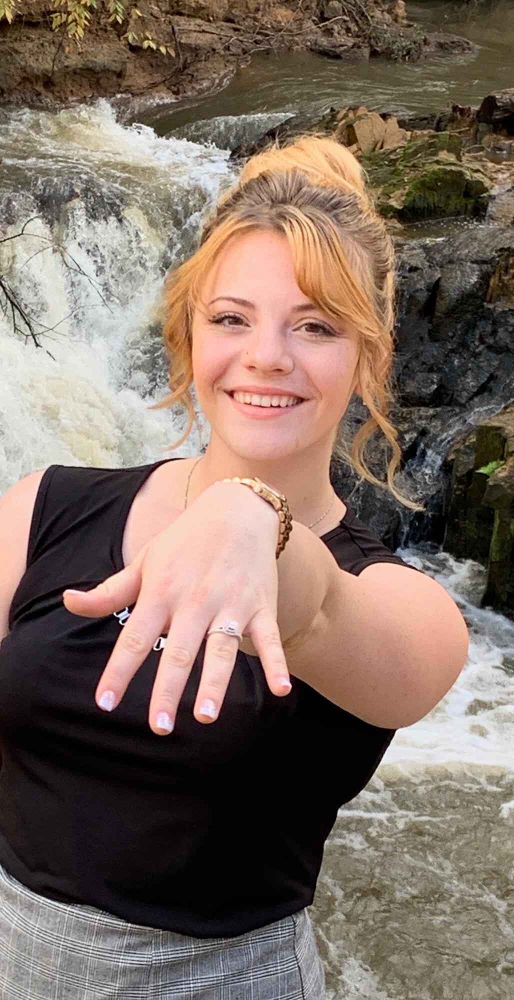 Niklas Proposed, and Ashley said “YES”.
💕 11•1•2020 💕