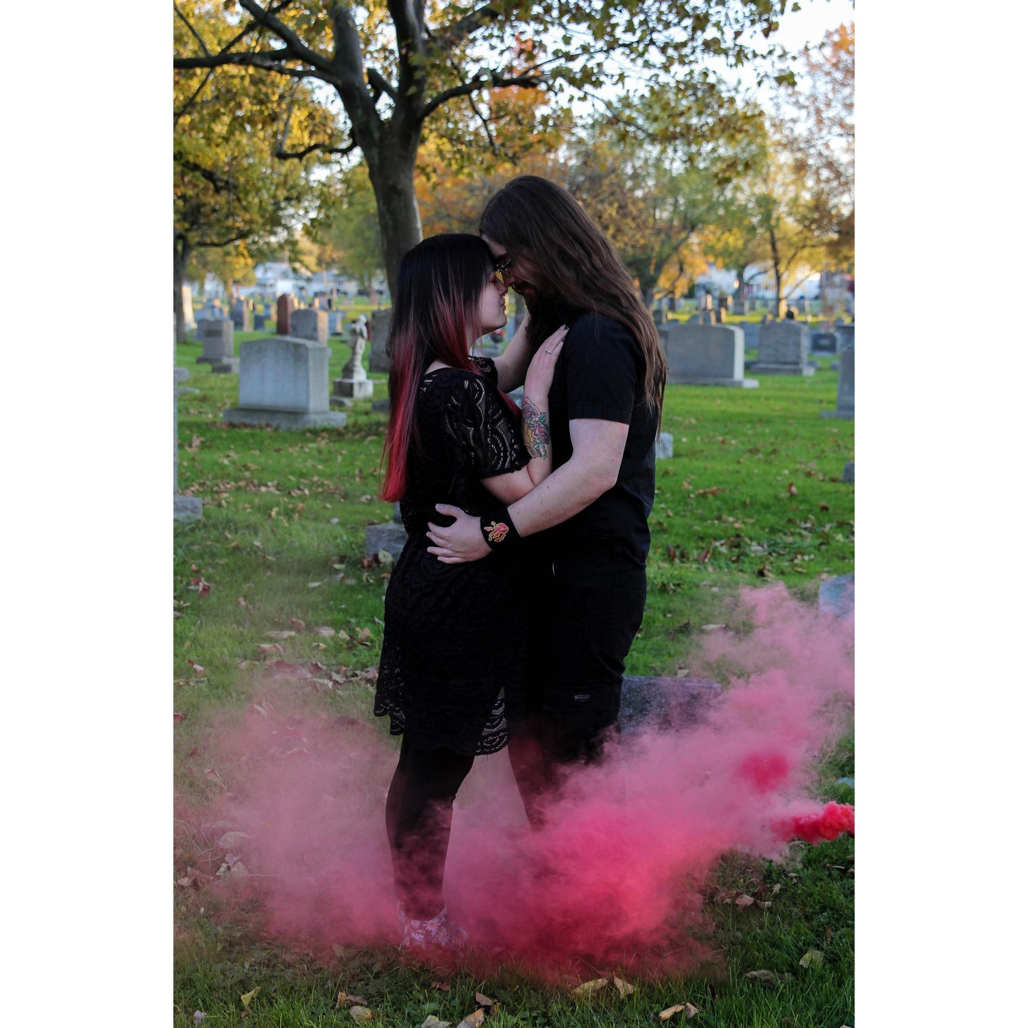 Engagement Photos 🖤
♡Location: Elmlawn Memorial Park
♡Photographer: Alyssa Knowlton, Lyssa Lee Photography