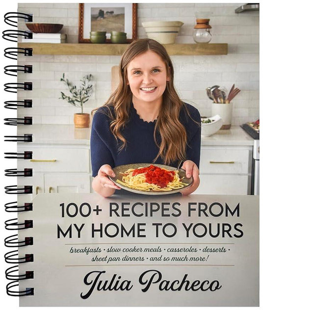 100+ Quick, Easy Dinner Recipes by Julia Pacheco, Effortless Budget-Friendly Meals for Busy Households, Full-Color Cookbook w/ Breakfast, Sides & Appetizers, One-Pan & Slow Cooker Dishes w/ Pictures