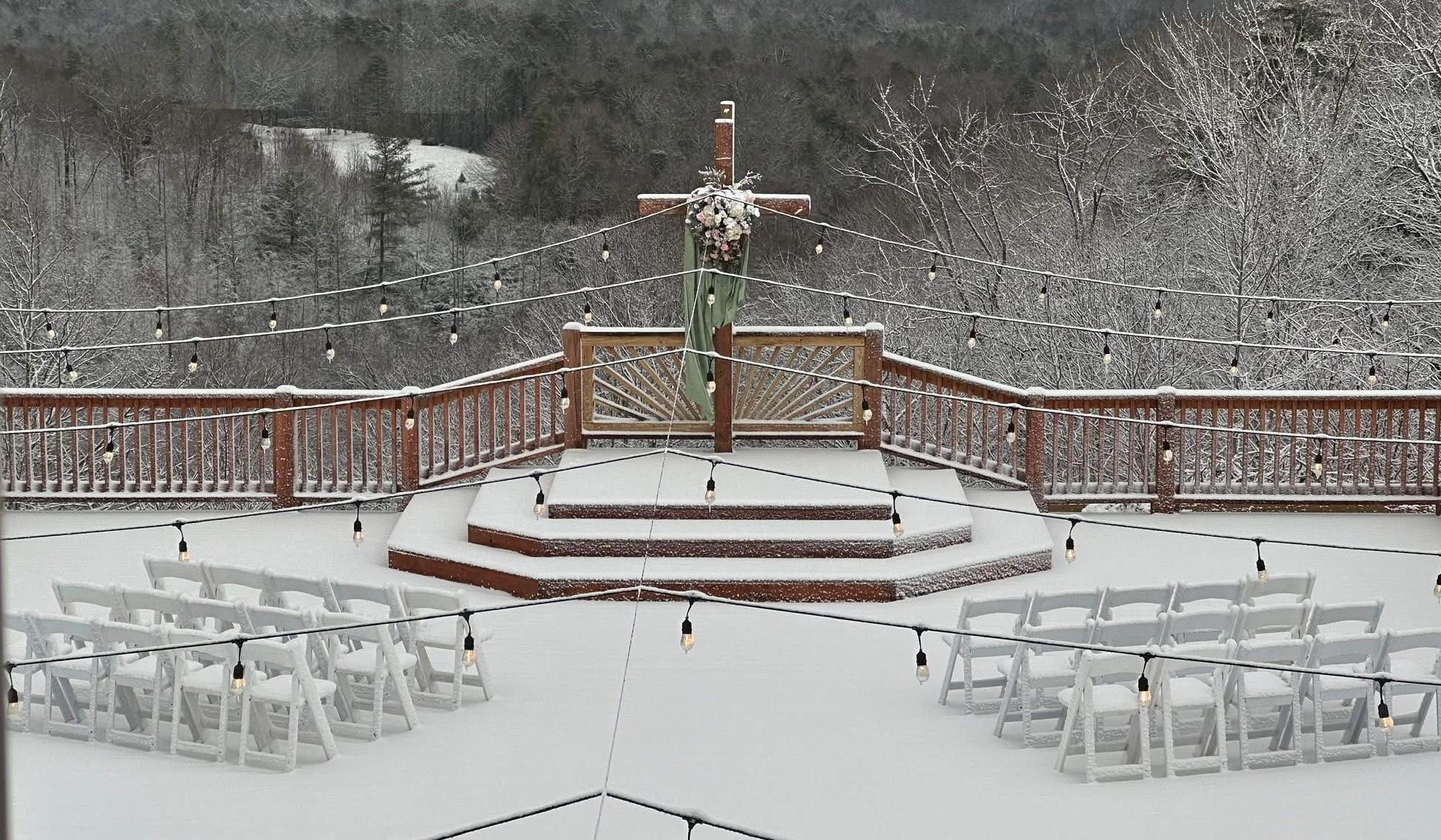 The Wedding Website of Daniela Salazar and Sean Settle