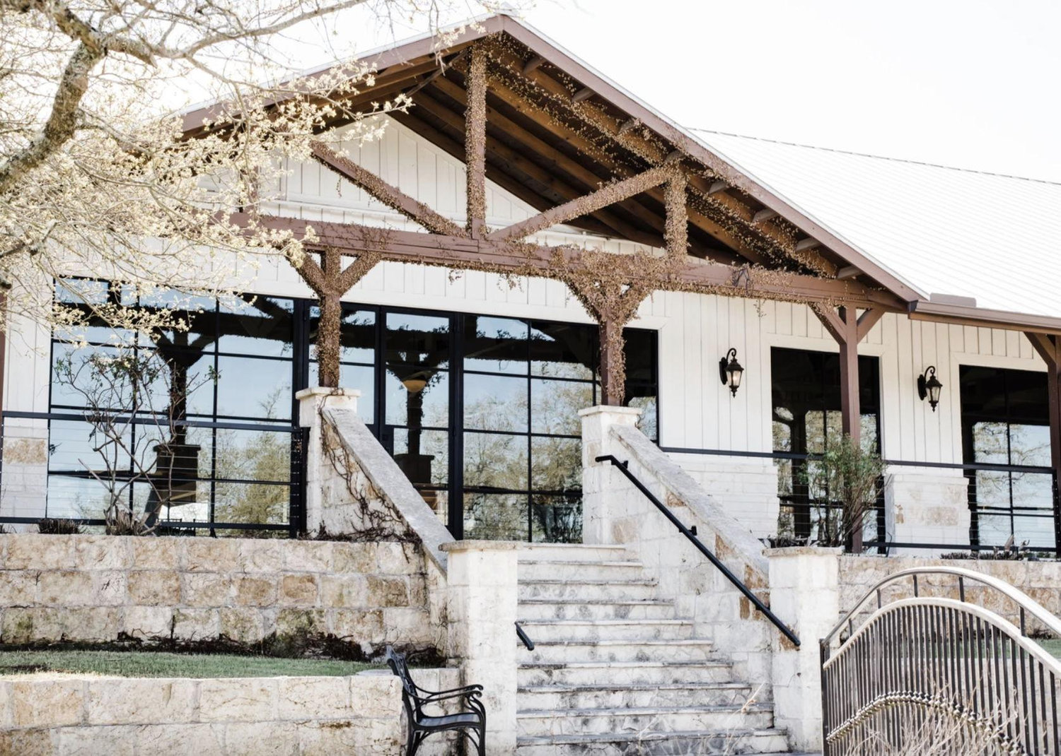 The Wedding Website of Makenzie Kerns and Kyle Barron