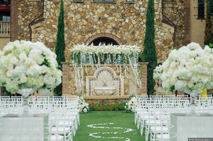 The Wedding Website of Alexis Cahalan and Grayson Vickers