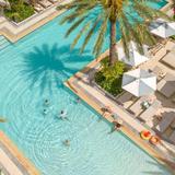 Hilton West Palm Beach Pool