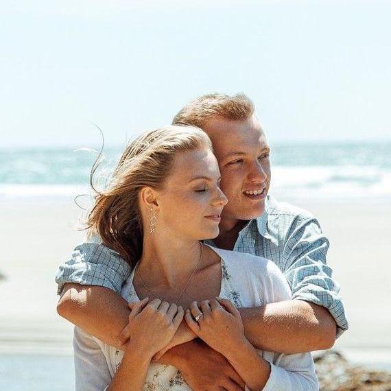 Engagement photos on the Oregon Coast.