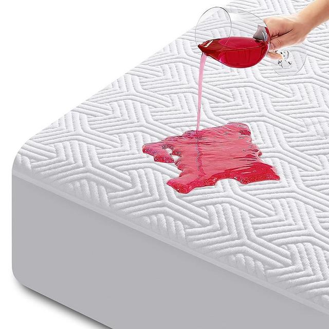 HYLEORY Queen Size Waterproof Mattress Protector Bamboo Cooling Mattress Pad Cover Breathable Soft 3D Air Fabric Noiseless Washable Fitted Sheet with Deep Pocket Up to 21"