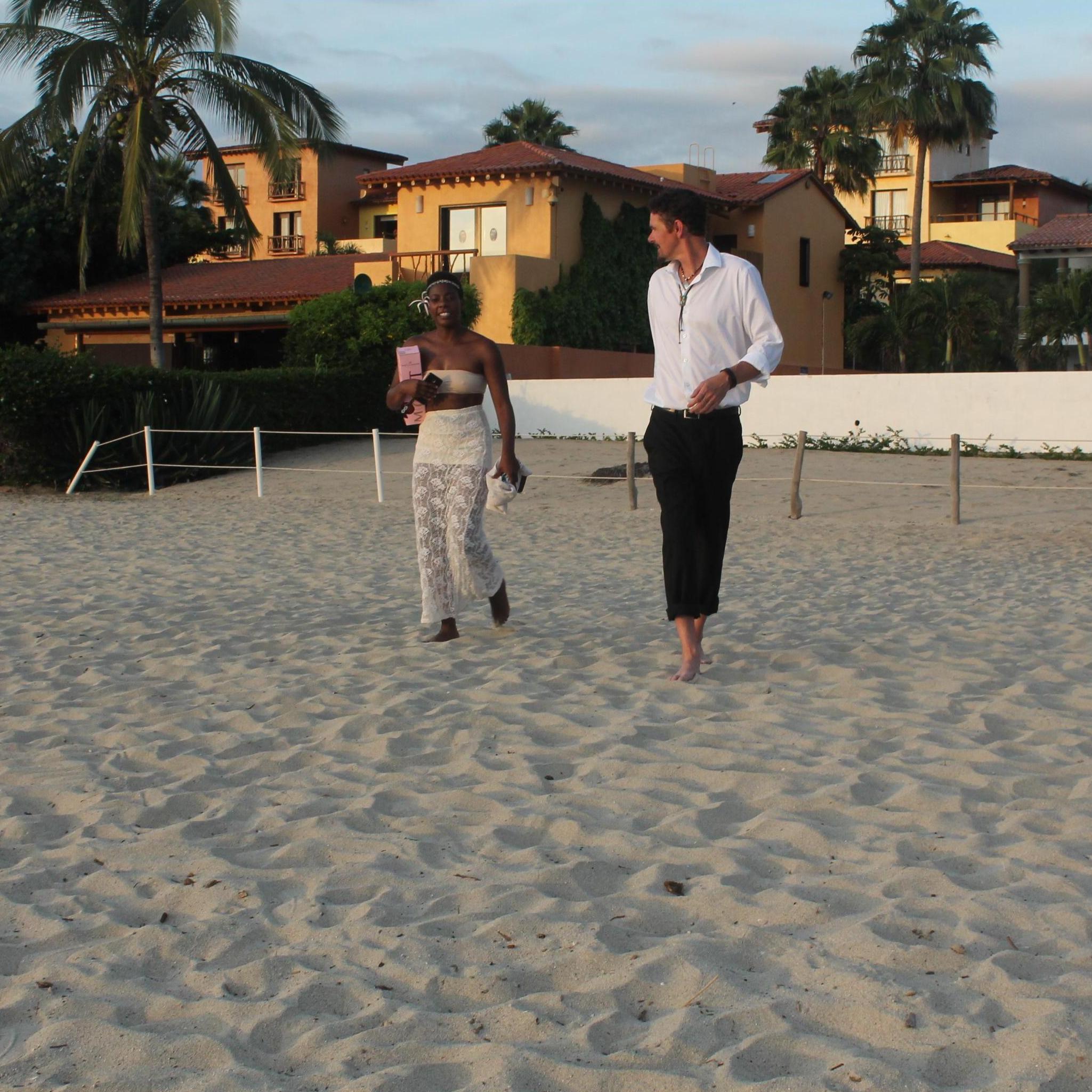 No aisle, but walk down the beach instead
