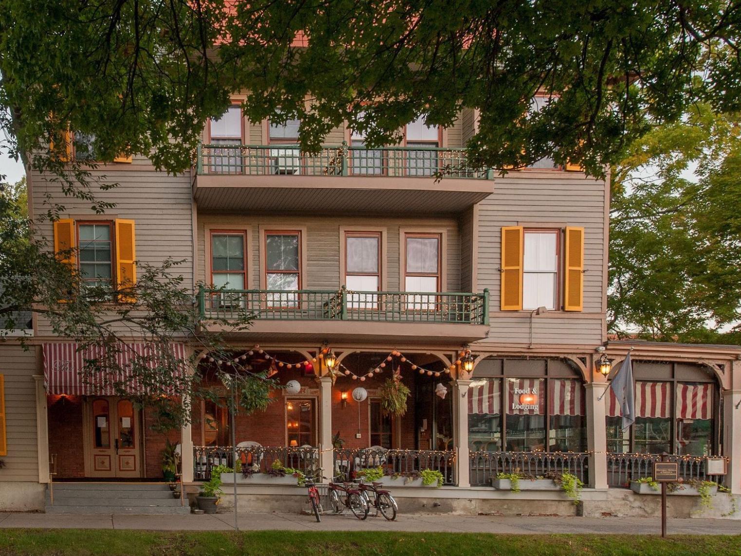 The Wedding Website of Maggie Harding and Corey Hayward