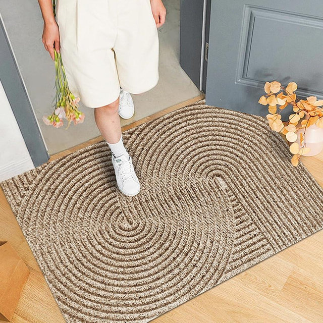 Bilimili Door Mat Indoor Outdoor Front Door Entrance, Water, Stain and Dirt Resisitant Doormat, Low-Pile Non-Slip Sturdy Welcome Mats, 24"×35", Khaki (Spiral Pattern)
