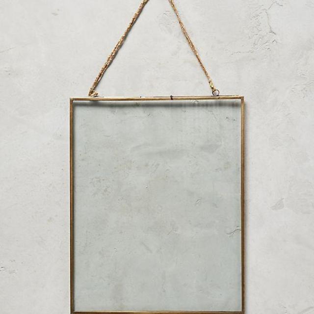 Viteri Hanging Frame