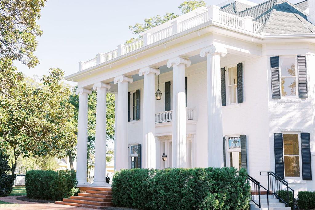 The Wedding Website of Melia Beasley and Reid Hauser