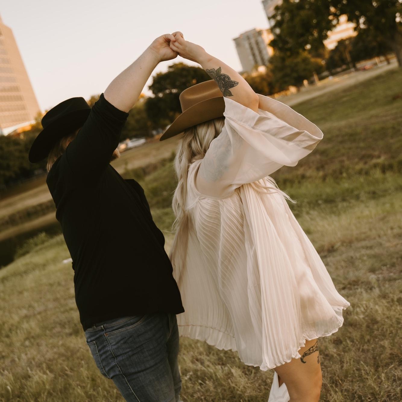 ENGAGEMENT PIC FUN!!