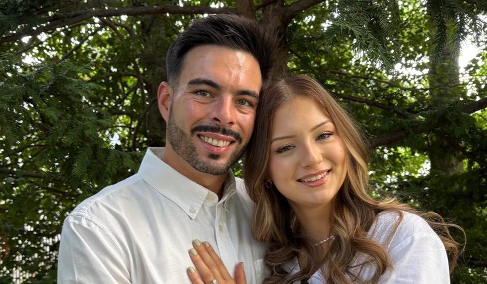 The Wedding Website of Renee Akselrud and Brian Burgos