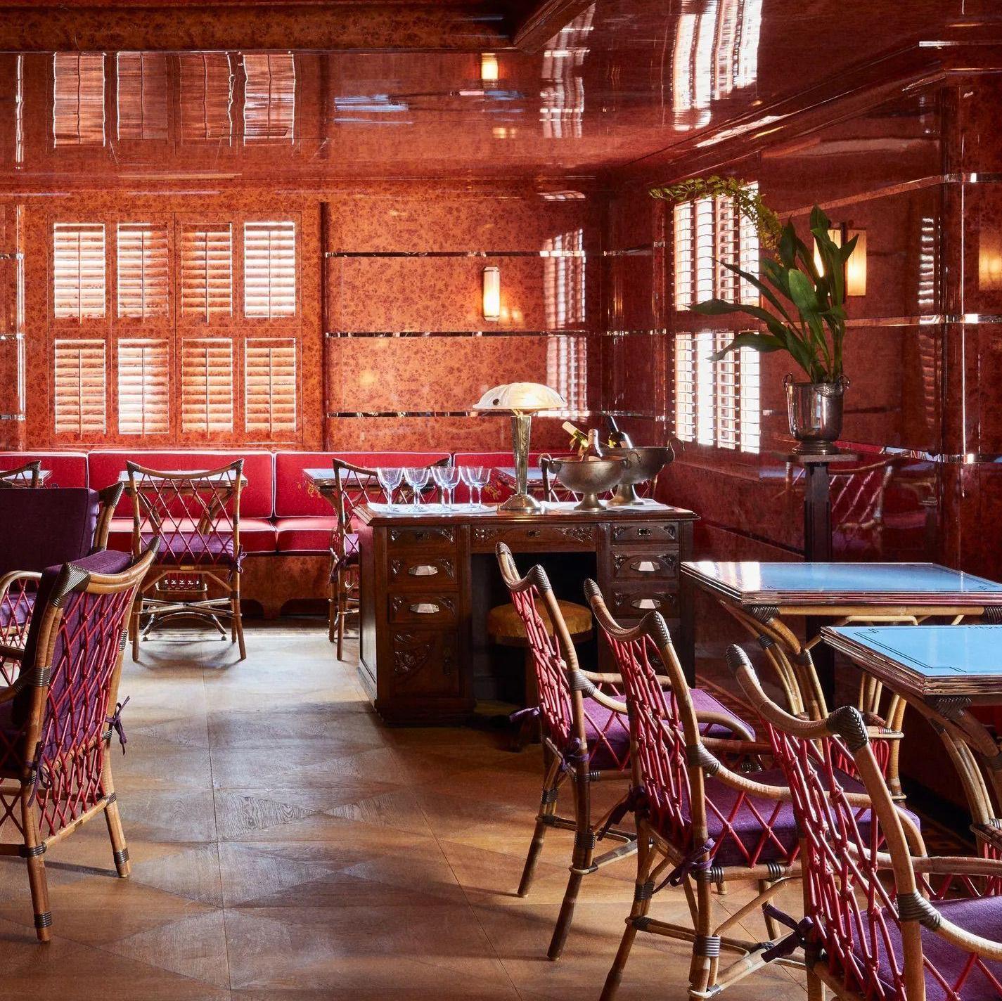 Ash Bar @ Ulysses (Coffee & Brunch Available)