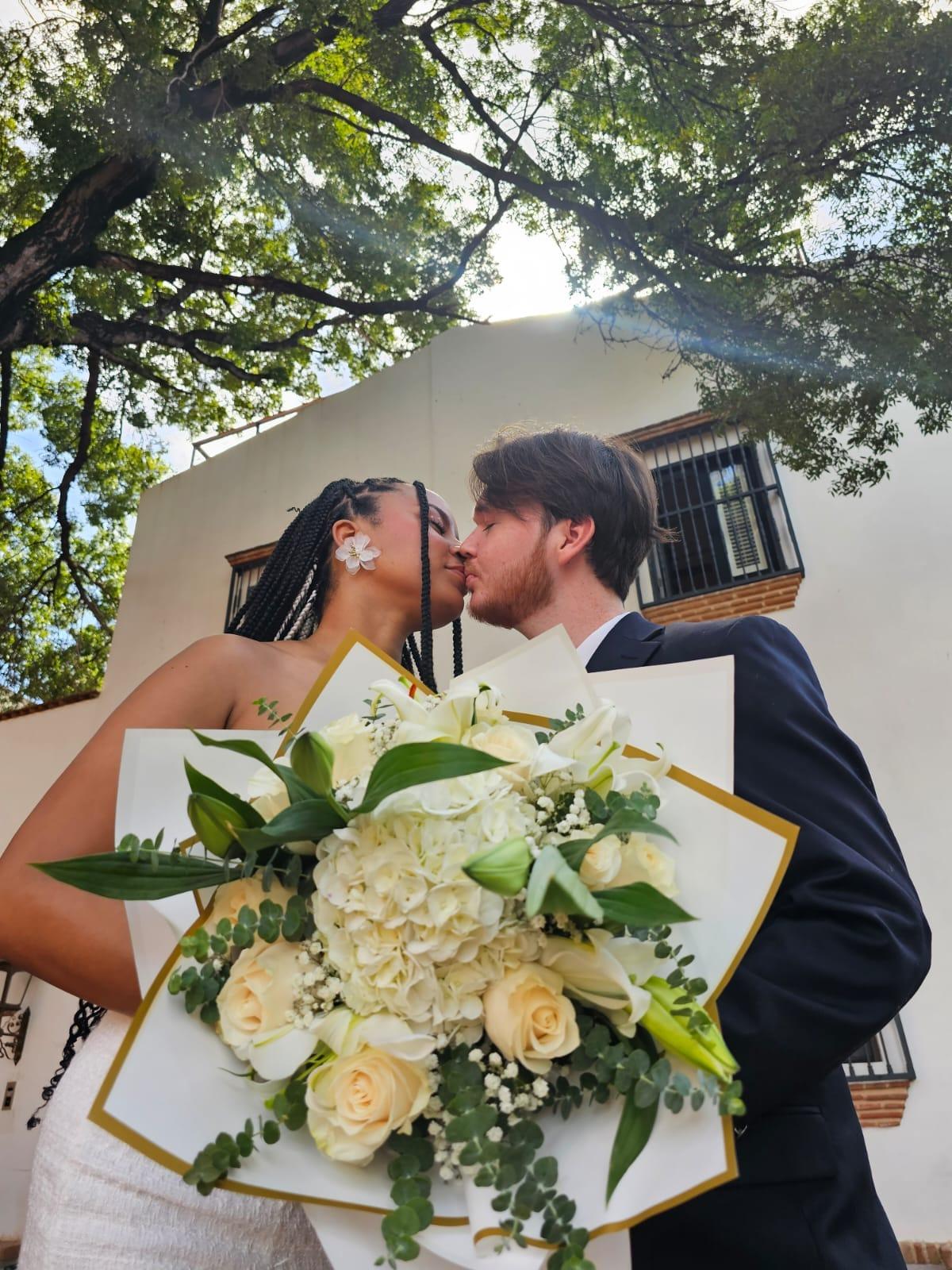 Liz Hernández and Sean Larkin's Wedding Website