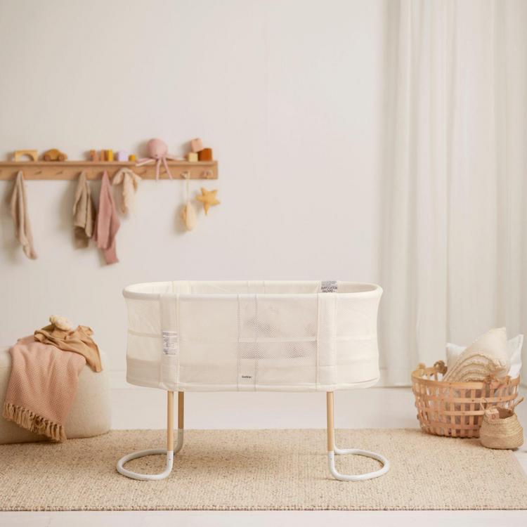 BabyBjörn, 2-in-1 Baby Crib | Zola Baby
