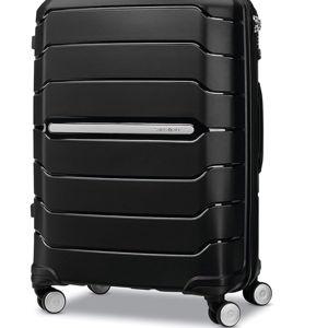Samsonite Freeform 24-Inch Medium Luggage with Dual 360° Spinner Wheels - Checked Suitcase - TSA Lock, Airline-Approved - Durable Polypropylene Expandable Hardshell for Lightweight Travel - Black