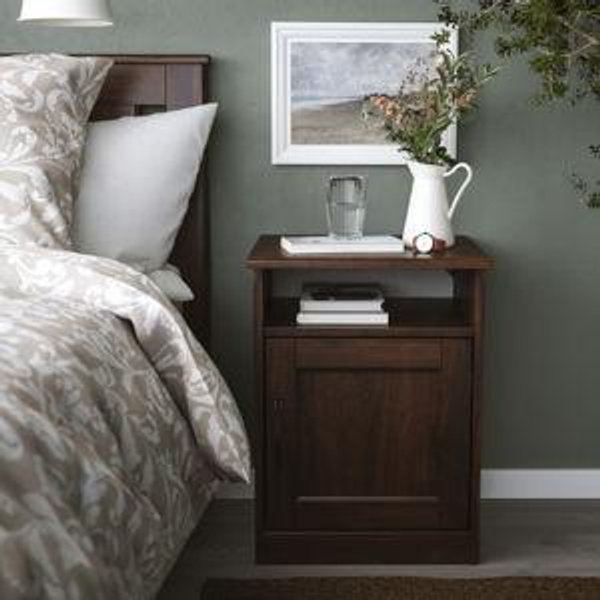 Set of two nightstands