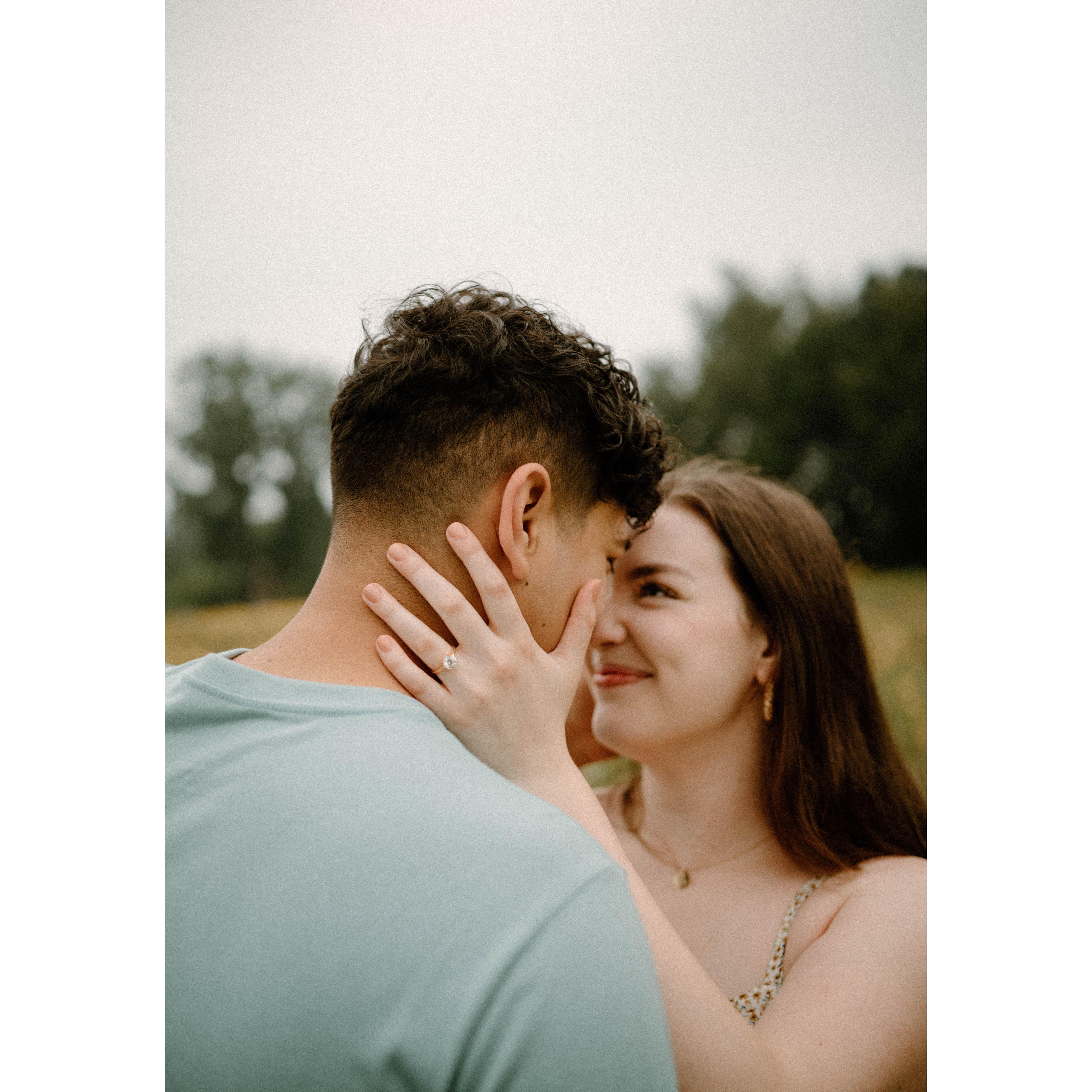 We can't help but share more engagement photos!