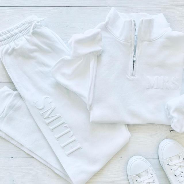 Embossed Bridal Gift Set, Mrs. Quarter Zip, New Mrs. Set, Mrs. Sweatshirt, Bride Sweatpants, New Mrs, Honeymoon Outfit, New Mrs. Joggers