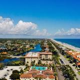 Drive down Ponte Vedra Blvd.