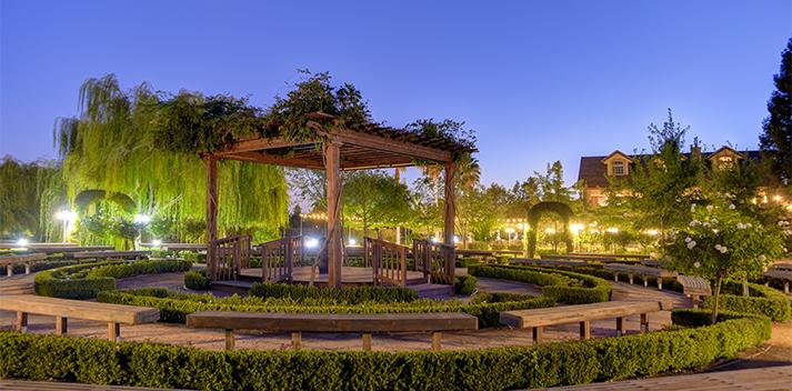 The Wedding Website of Kiki Parsons and Michael Scott