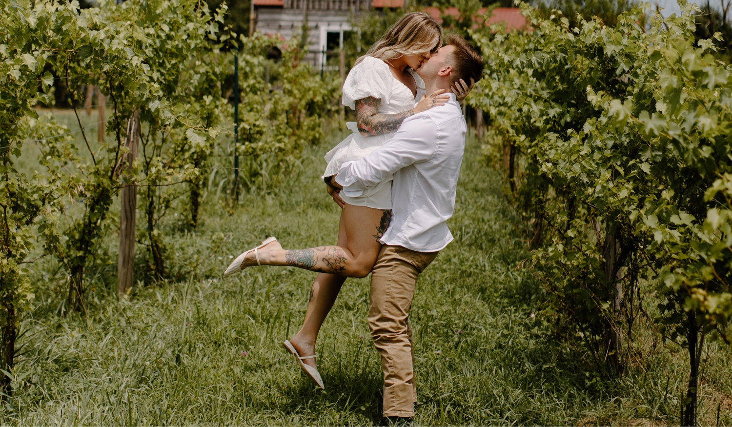 The Wedding Website of Jenna Mastrouni and Jordan Foster