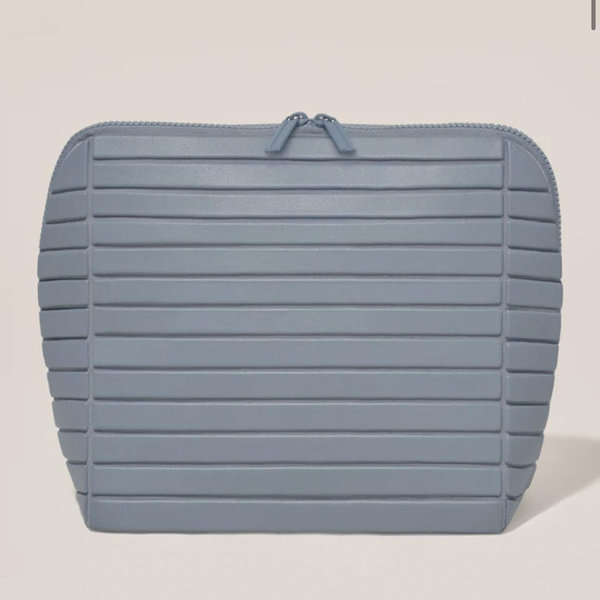 the large slate traveller