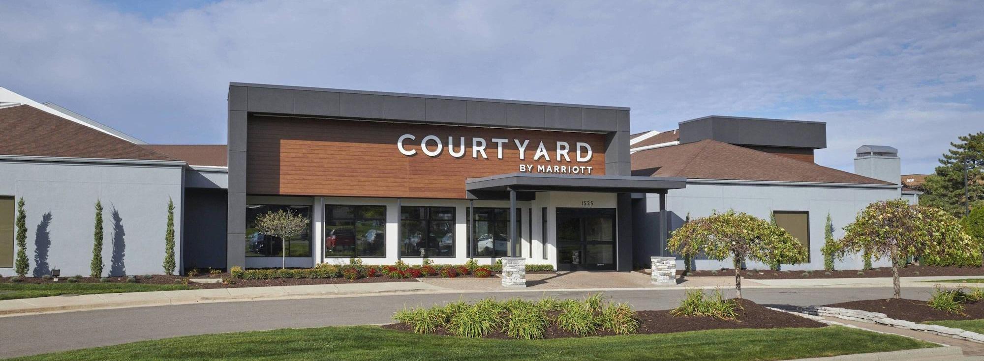 The Wedding Website of Tim Viravouth and Alicia Sims