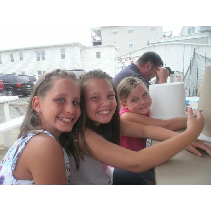 Crabs with the cousins! 
Next to Bridesmaid Paige and lil sis Jenna!