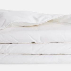 Queen Size/ Lightweight Down Alternative Comforter